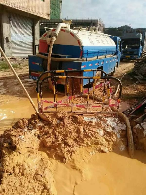 红毛镇工地淤泥清淤