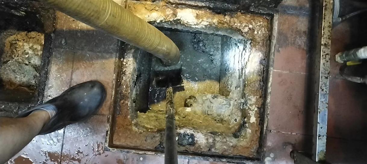 红毛镇化油池清理-污水池清掏