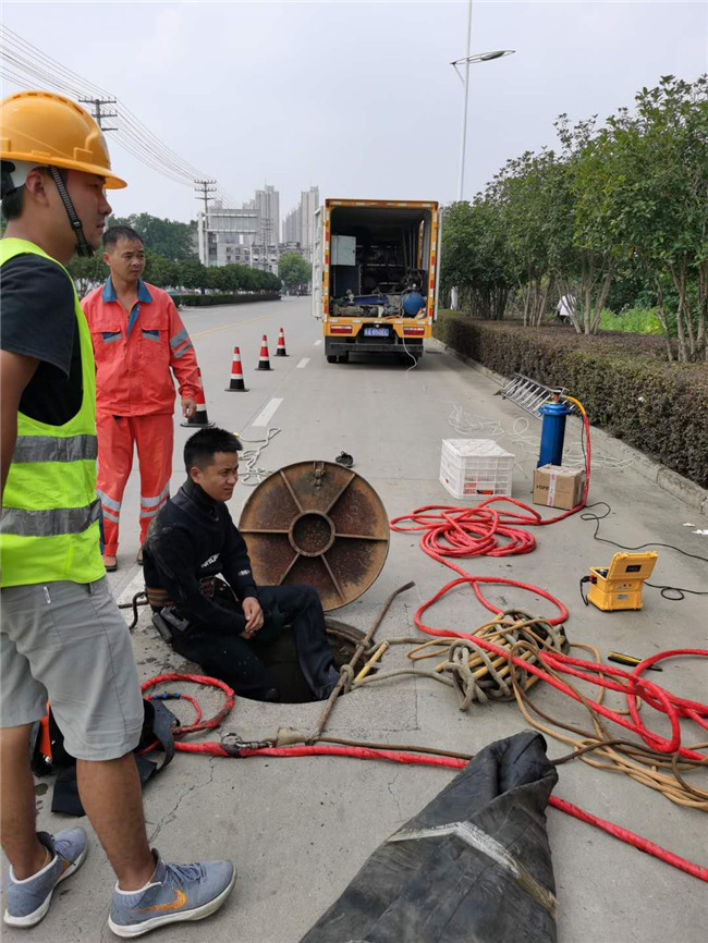 红毛镇翻衬法管道修复技术主要工序
