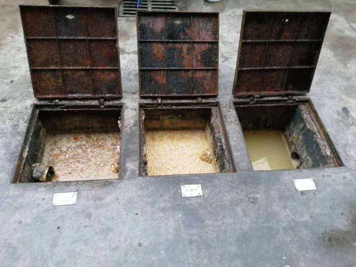 红毛镇清理隔油池-污水池清掏